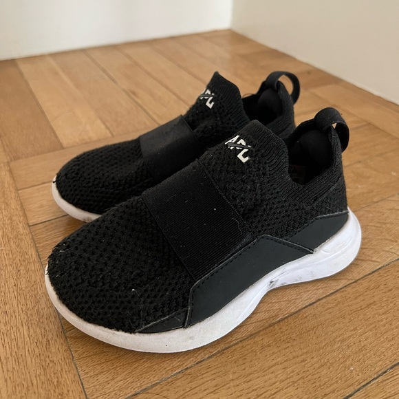 APL Kid's TechLoom Bliss Black / White sneakers - Picture 8 of 9